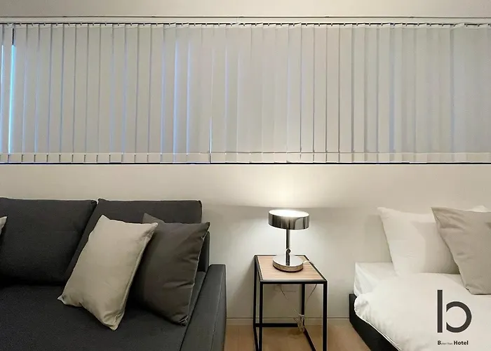 Bhotel Nekoyard - Modern Studio With Great Security Near Peace Park